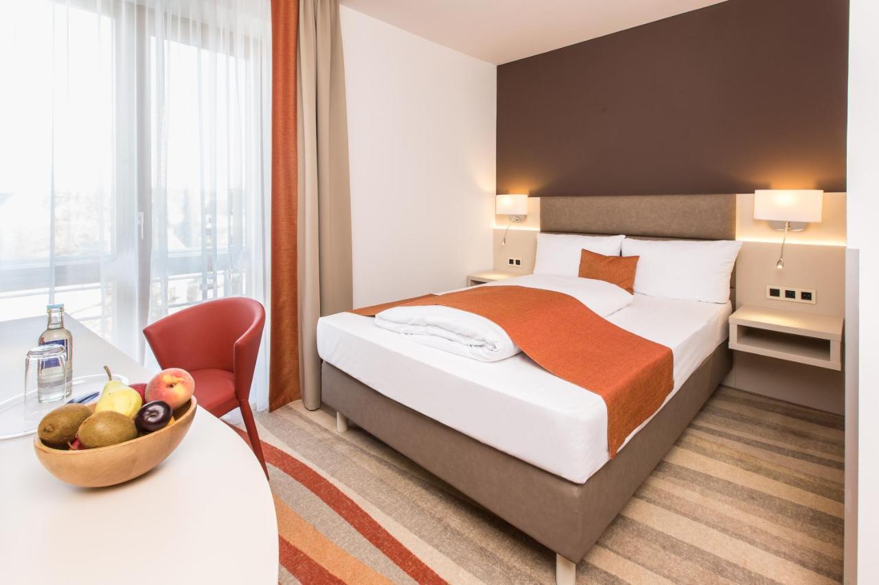 Hotel Kapuzinerhof Biberach an der Riss Bagian luar foto